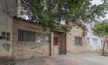 VENTA CASA 4 AMBIENTES C QUINCHO VILLA ADELINA