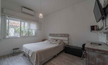 VENTA CASA 4 AMBIENTES C QUINCHO VILLA ADELINA