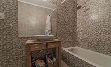 VENTA CASA 4 AMBIENTES C QUINCHO VILLA ADELINA