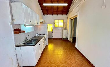 CASA EN VENTA EN GONNET