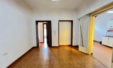 CASA EN VENTA EN GONNET