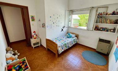 CASA EN VENTA EN GONNET
