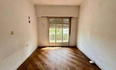 CASA EN VENTA EN GONNET