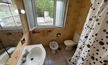 CASA EN VENTA EN GONNET