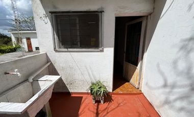 CASA EN VENTA EN GONNET