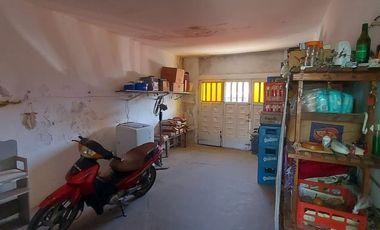 Venta casa 2 dormitorios cochera local comercial