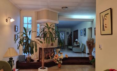 Venta Casa 4/5 dormitorios y piscina en Guadalupe