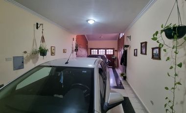 Venta Casa 4/5 dormitorios y piscina en Guadalupe