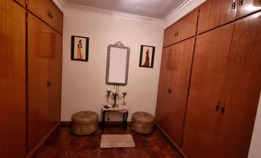 Venta Casa 4/5 dormitorios y piscina en Guadalupe