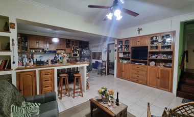 Venta Casa 4/5 dormitorios y piscina en Guadalupe