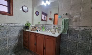 Venta Casa 4/5 dormitorios y piscina en Guadalupe