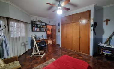 Venta Casa 4/5 dormitorios y piscina en Guadalupe