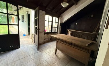 VENTA CASA 7 AMB CON COCH  LOTE PROP VILLA ADELINA