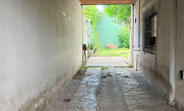 VENTA CASA 7 AMB CON COCH  LOTE PROP VILLA ADELINA