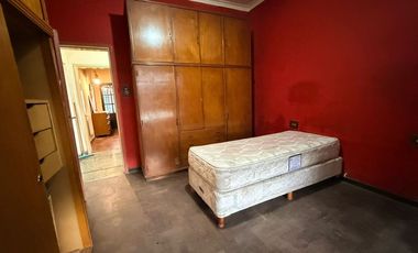 VENTA CASA 7 AMB CON COCH  LOTE PROP VILLA ADELINA
