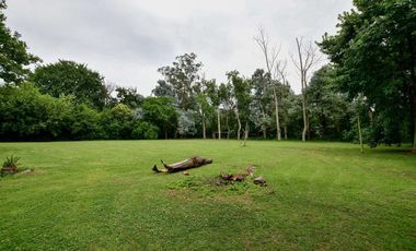 Casa quinta c/ pileta cancha futbol parquizada
