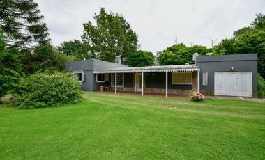 Casa quinta c/ pileta cancha futbol parquizada