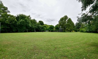 Casa quinta c/ pileta cancha futbol parquizada
