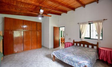 Casa quinta c/ pileta cancha futbol parquizada