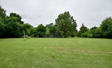 Casa quinta c/ pileta cancha futbol parquizada