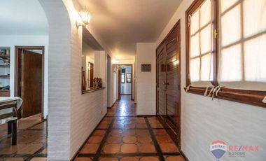 Casa en Venta 5 ambientes y dependencia en Pinamar