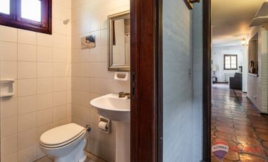 Casa en Venta 5 ambientes y dependencia en Pinamar