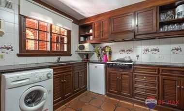 Casa en Venta 5 ambientes y dependencia en Pinamar