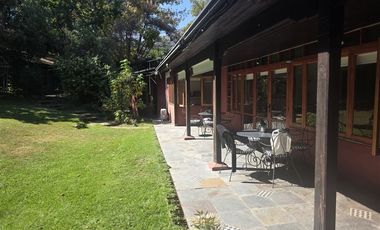 Casa en Arriendo en María Monvel / Carlos Silva Vildosola