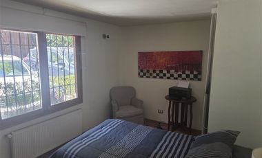 Casa en Arriendo en María Monvel / Carlos Silva Vildosola