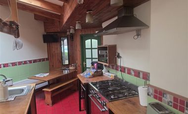 Casa en Arriendo en María Monvel / Carlos Silva Vildosola