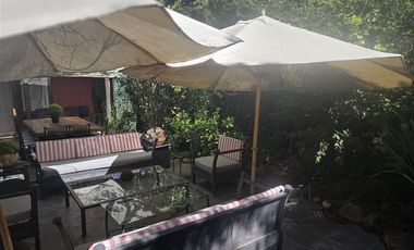 Casa en Arriendo en María Monvel / Carlos Silva Vildosola