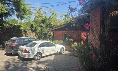 Casa en Arriendo en María Monvel / Carlos Silva Vildosola