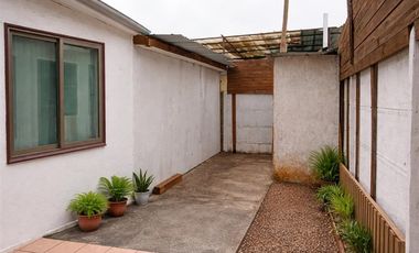 Casa en Arriendo en 15 1/2 Sur A 3045