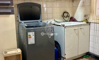 Casa en Venta en Ubicada entre las calles Holanda y Luis Thayer Ojeda