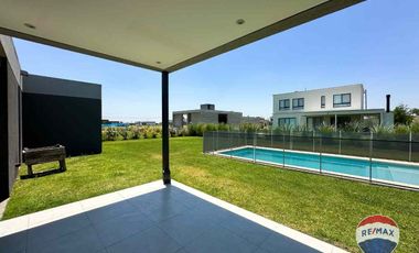 CASA 3 AMBIENTES EN VENTA LA MAGDALENA CANNING