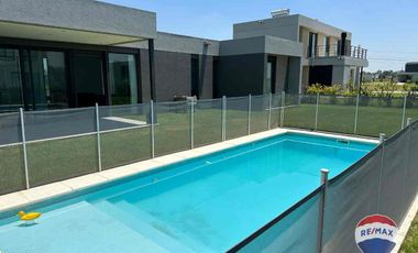 CASA 3 AMBIENTES EN VENTA LA MAGDALENA CANNING