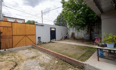 VENTA CASA MULTIFAMILIAR PATIO GARAJE I. CASANOVA