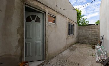 VENTA CASA MULTIFAMILIAR PATIO GARAJE I. CASANOVA