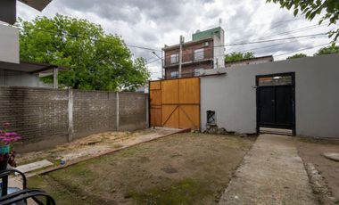 VENTA CASA MULTIFAMILIAR PATIO GARAJE I. CASANOVA