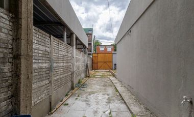 VENTA CASA MULTIFAMILIAR PATIO GARAJE I. CASANOVA