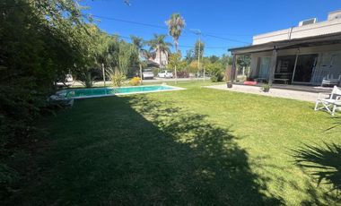CASA EN VENTA VILLA DEL PLATA 4 DORMITORIOS