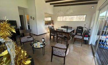 CASA EN VENTA VILLA DEL PLATA 4 DORMITORIOS