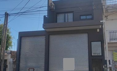 GALPÓN CON 2 NAVES Y 2 DPTO 2AMB EN VENTA DEL VISO