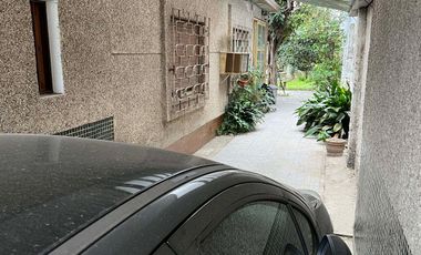 VENTA CASA 5 AMBIENTES , DEPOSITO O LOGISTICA