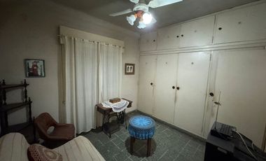 CASA EN VENTA EN VEDIA CON PATIO