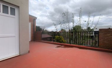 Se vende casa quinta - Altos del Sauce