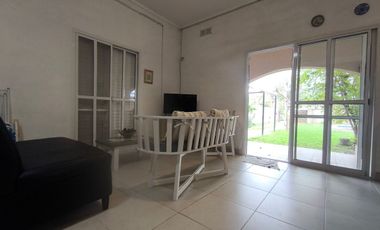 Se vende casa quinta - Altos del Sauce