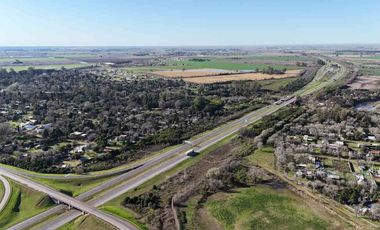 VENDE IMPORTANTE LOTE a metros del Río Carcaraña