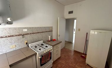 ALQUILER DE OFICINAS - CONSULTORIOS EN CIPOLLETTI