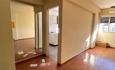 Departamento en venta de 2 ambientes en Lomas de Zamora, expensas bajas